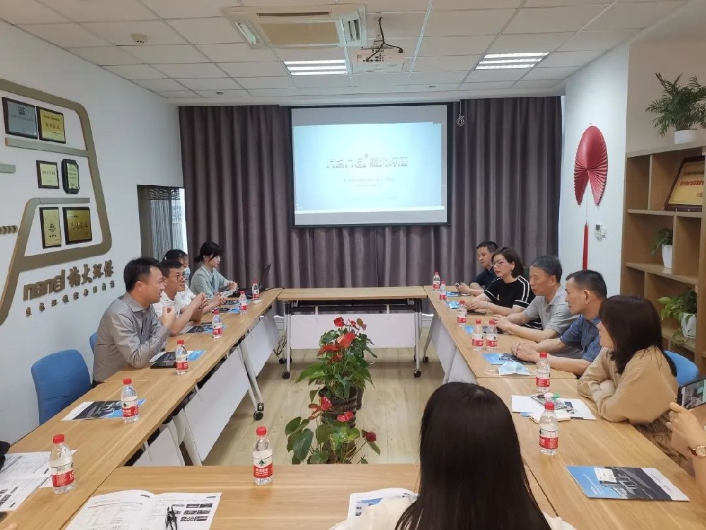 &#20247;&#24425;&#23448;&#32593;&#45;&#40;&#20013;&#22269;&#41;&#32929;&#20221;&#26377;&#38480;&#20844;&#21496;